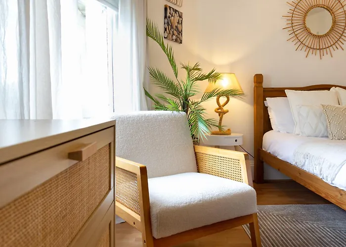 Spacious Brighton Beach Studio